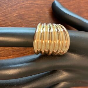 Elegant Gold-Tone Women's Ring